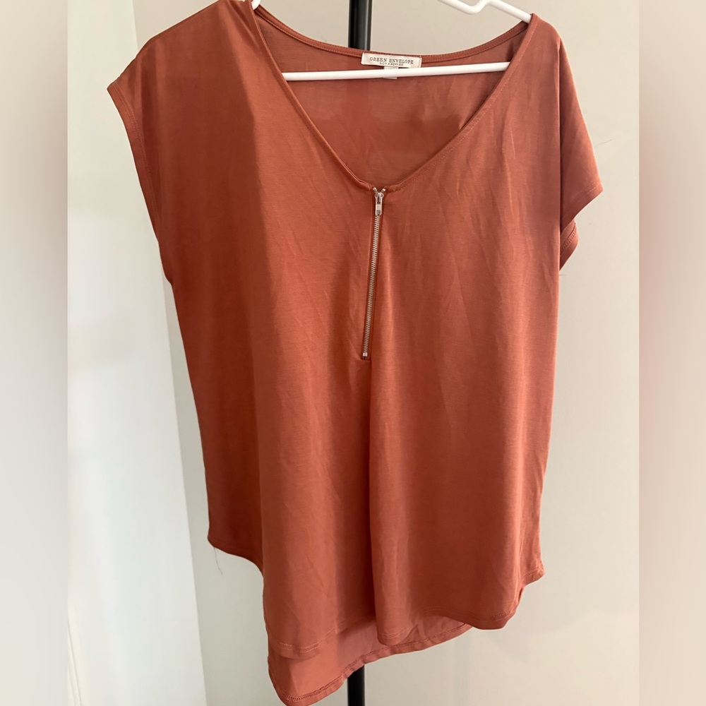 Green Envelope Short Sleeve Top - Terracotta - Picture 4 of 7